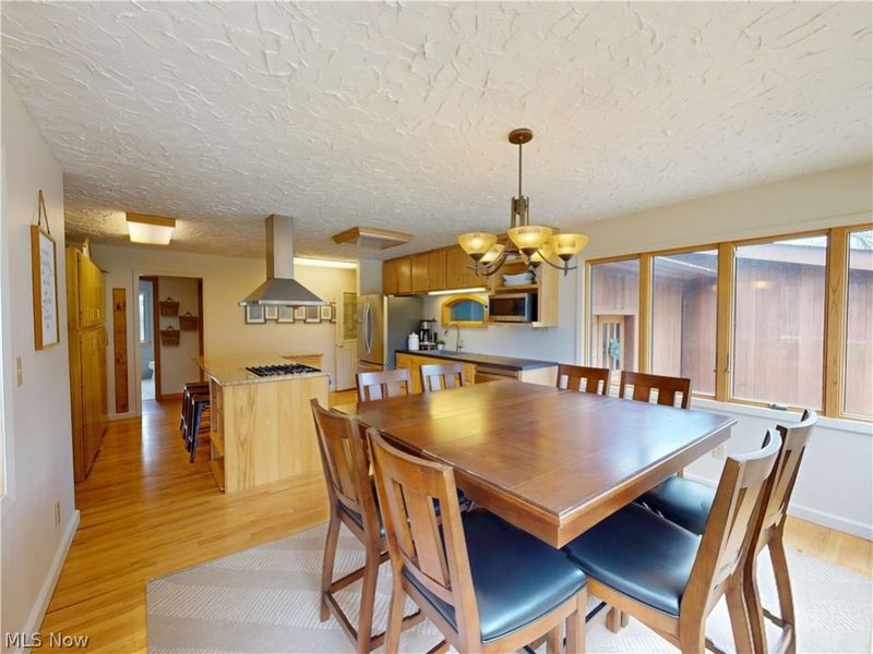 682 Rural Road, Eastlake, OH 44095 Photo 7