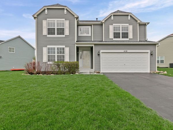 1658 Centennial Drive, Antioch, IL 60002