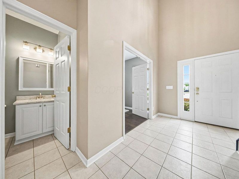 2107 Parklawn Drive, Lewis Center, OH 43035 Photo 19