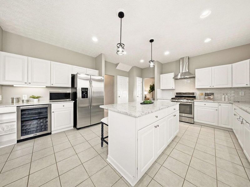 2107 Parklawn Drive, Lewis Center, OH 43035 Photo 9