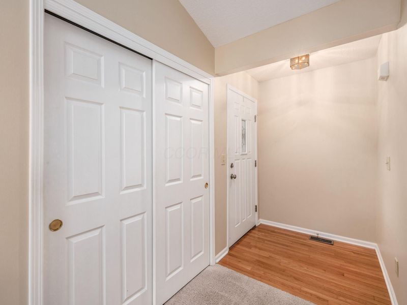 179 Hanover Court, Delaware, OH 43015 Photo 5