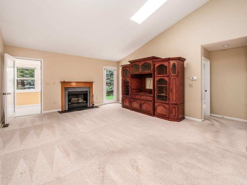 179 Hanover Court, Delaware, OH 43015 Photo 8