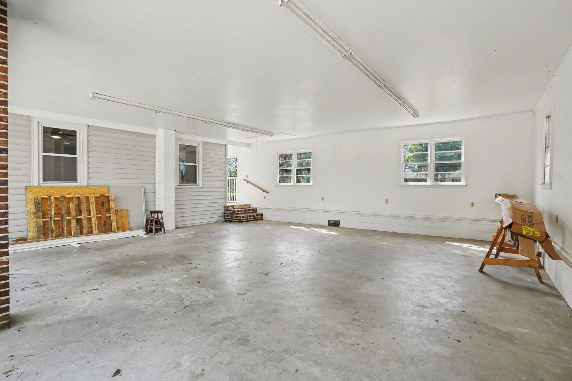 5370 Miracle Ln. Photo 31