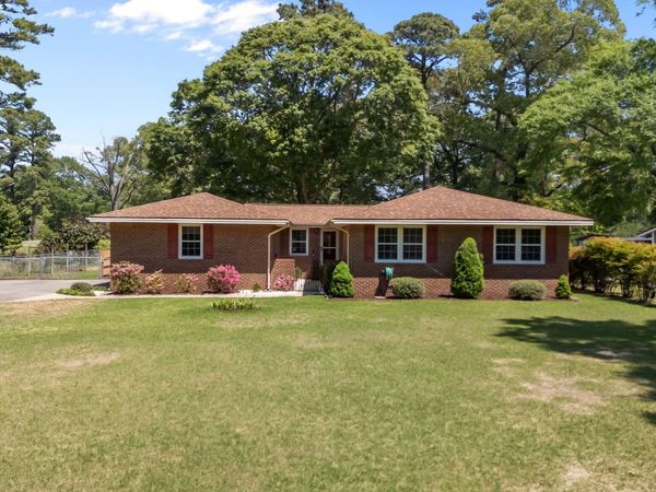 204 Randomwood Lane, New Bern, NC 28562