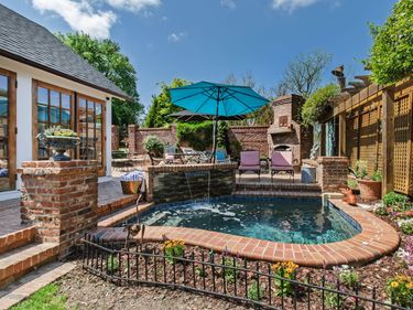 225 Elm Street, Raleigh, NC 27601