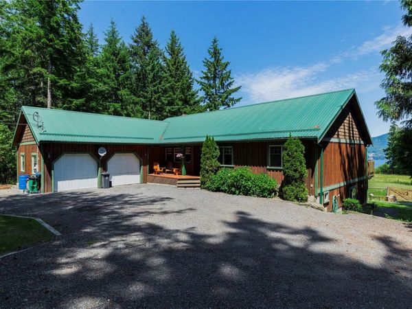 1205 Cherry Point Rd, Cobble Hill, BC V0R 1N2
