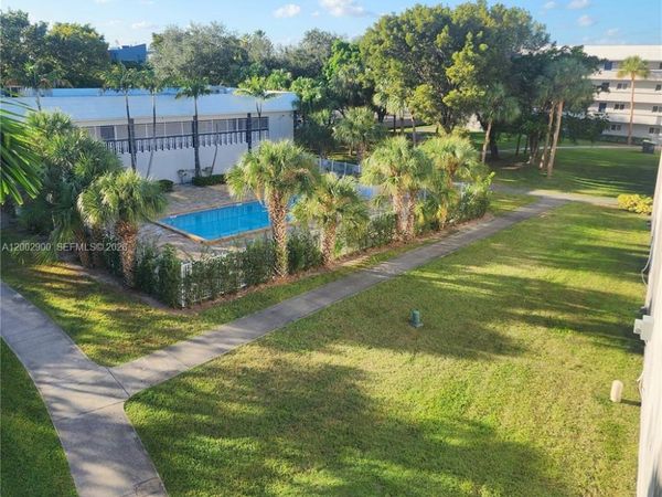 10820 SW 200th Dr, Unit 225, Cutler Bay, FL 33157