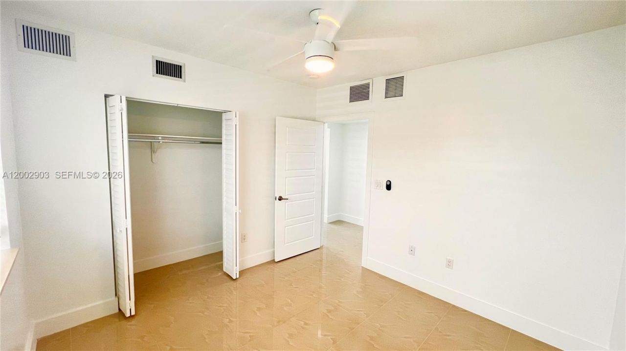 8235 Crespi Blvd, Unit 4, Miami Beach, FL 33141 Photo