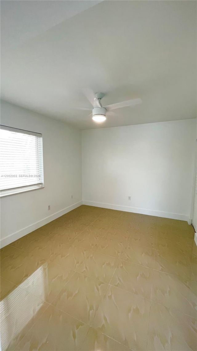 8235 Crespi Blvd, Unit 4, Miami Beach, FL 33141 Photo