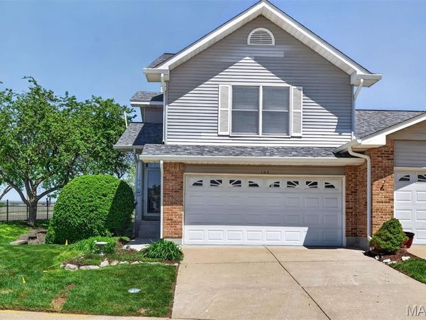 102 Parc Forest Trail, Unit 8A, St Charles, MO 63303
