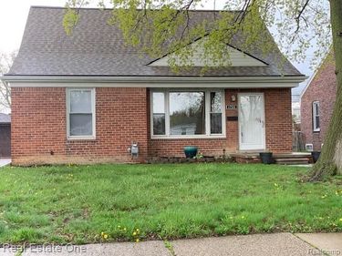 1726 Moran Avenue, Lincoln Park, MI 48146
