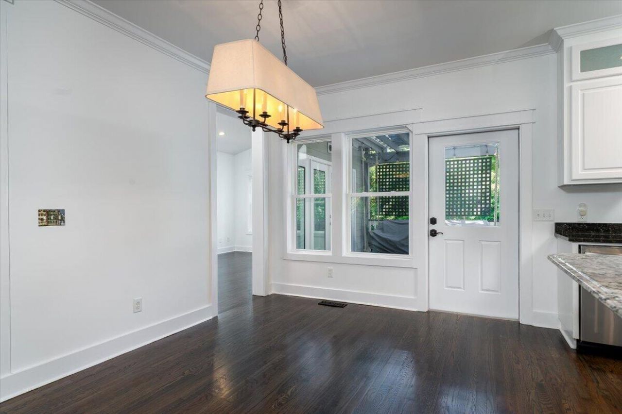 657 Gate Post Drive Photo 10