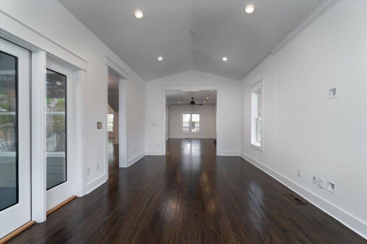 657 Gate Post Drive Photo 13