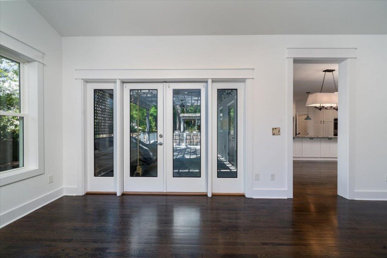 657 Gate Post Drive Photo 14