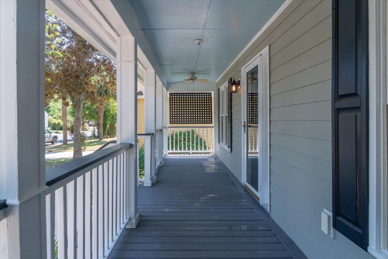 657 Gate Post Drive Photo 18