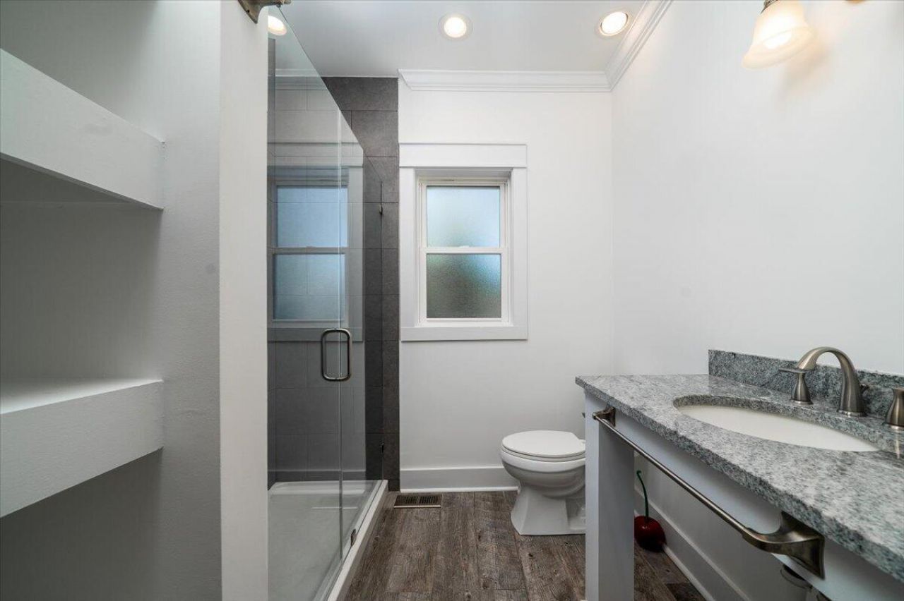 657 Gate Post Drive Photo 19