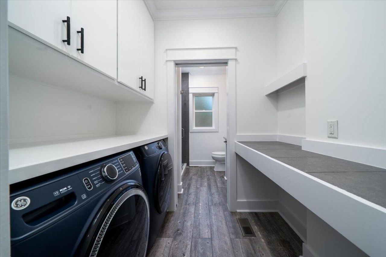 657 Gate Post Drive Photo 21