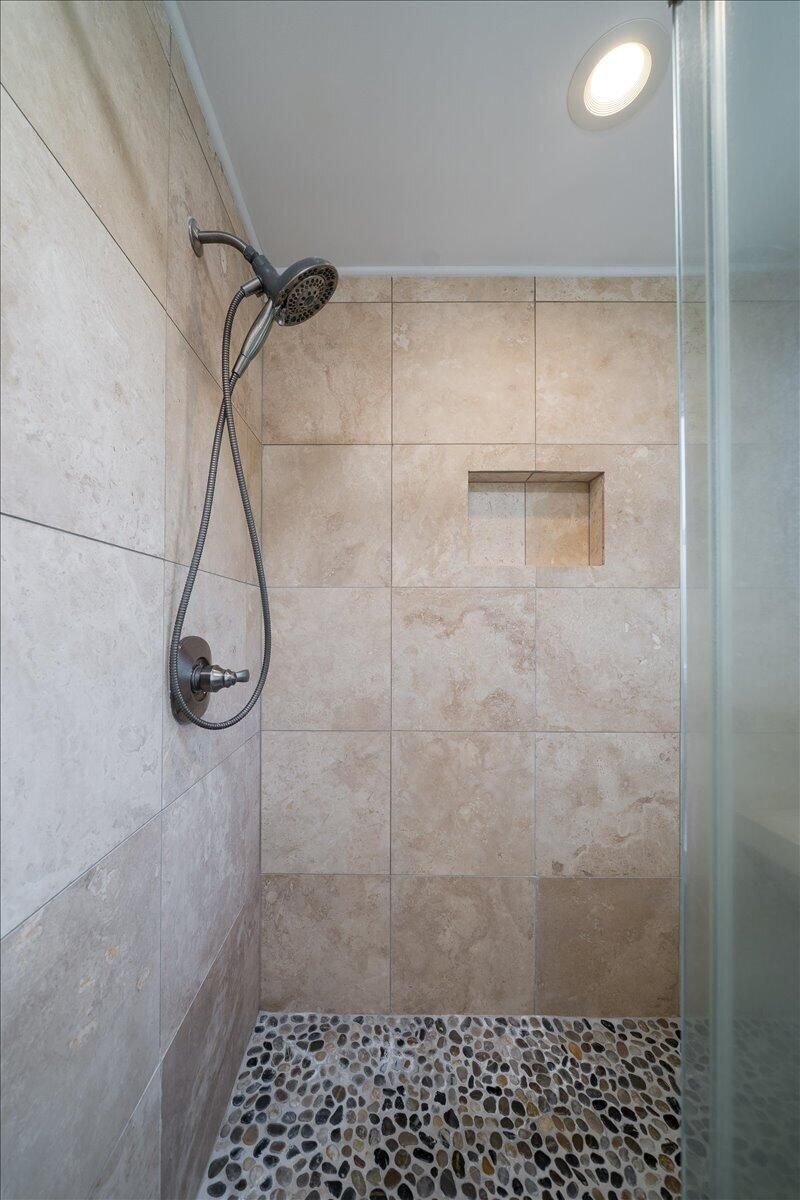 657 Gate Post Drive Photo 26