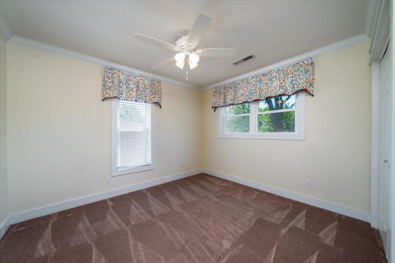 657 Gate Post Drive Photo 29