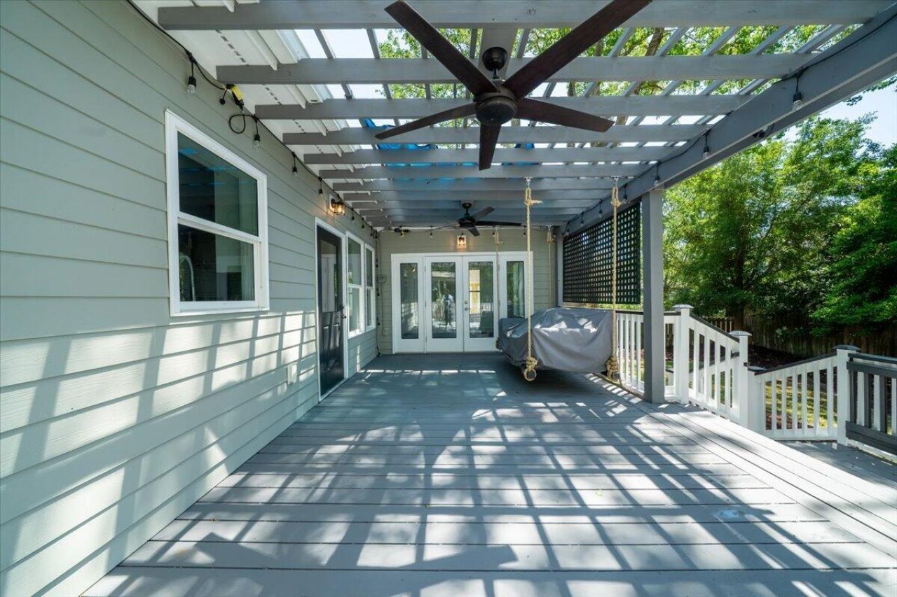 657 Gate Post Drive Photo 33