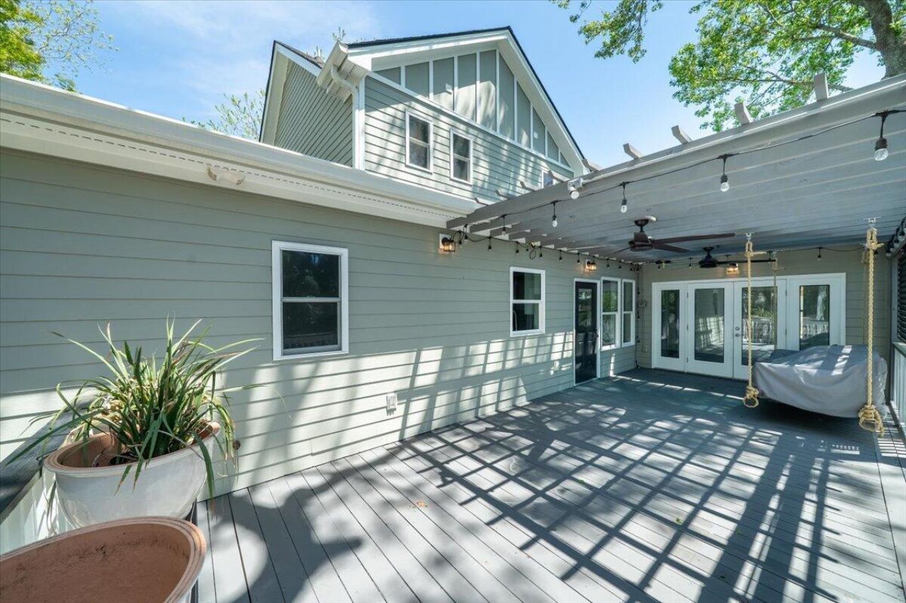 657 Gate Post Drive Photo 35