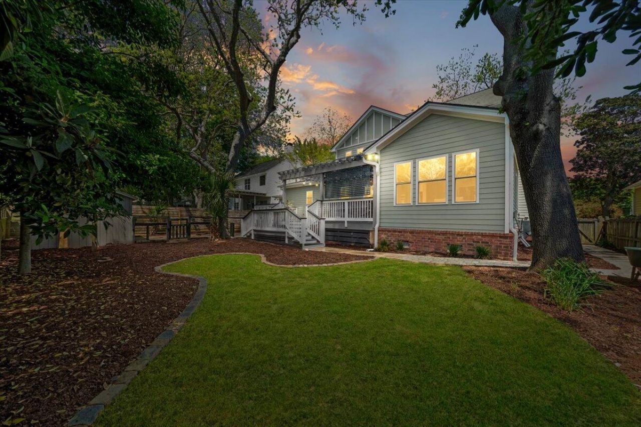 657 Gate Post Drive Photo 41