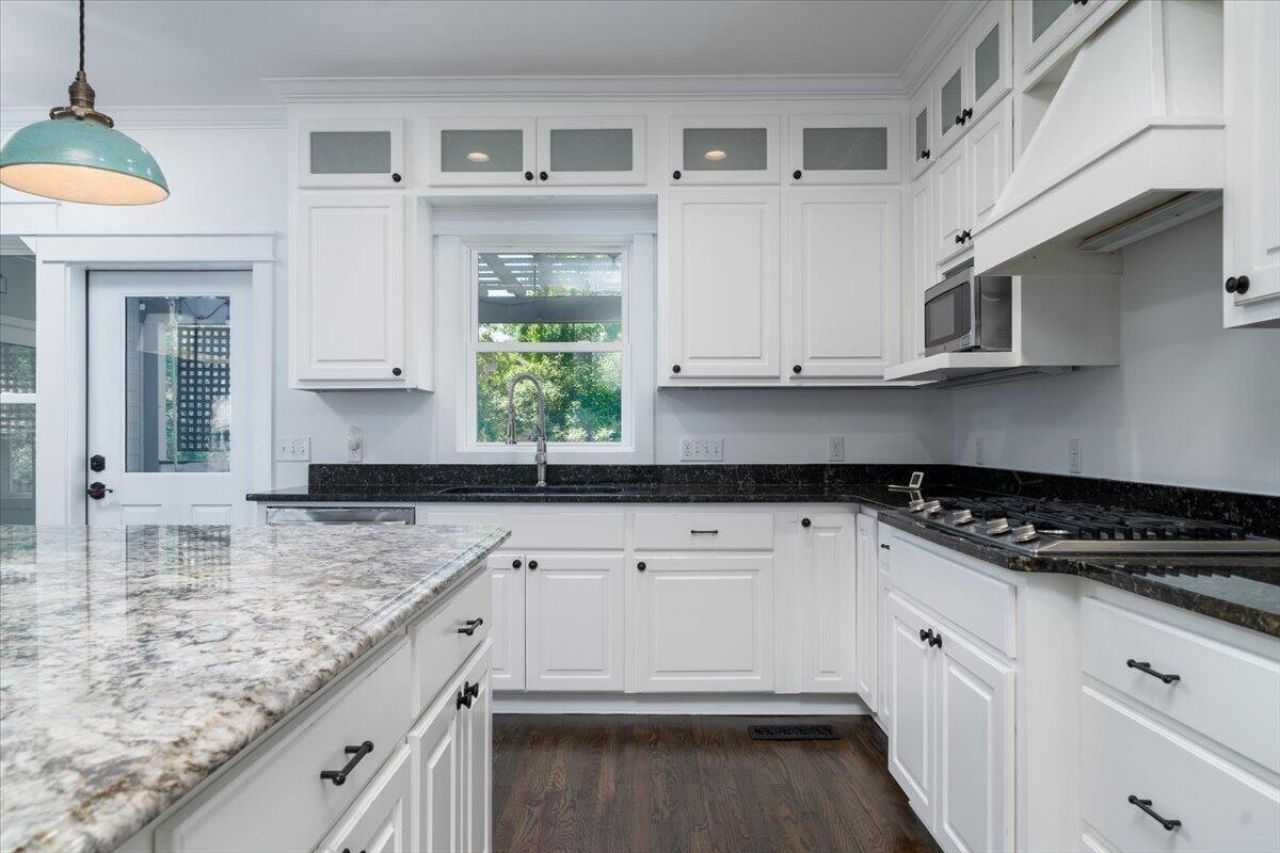 657 Gate Post Drive Photo 7