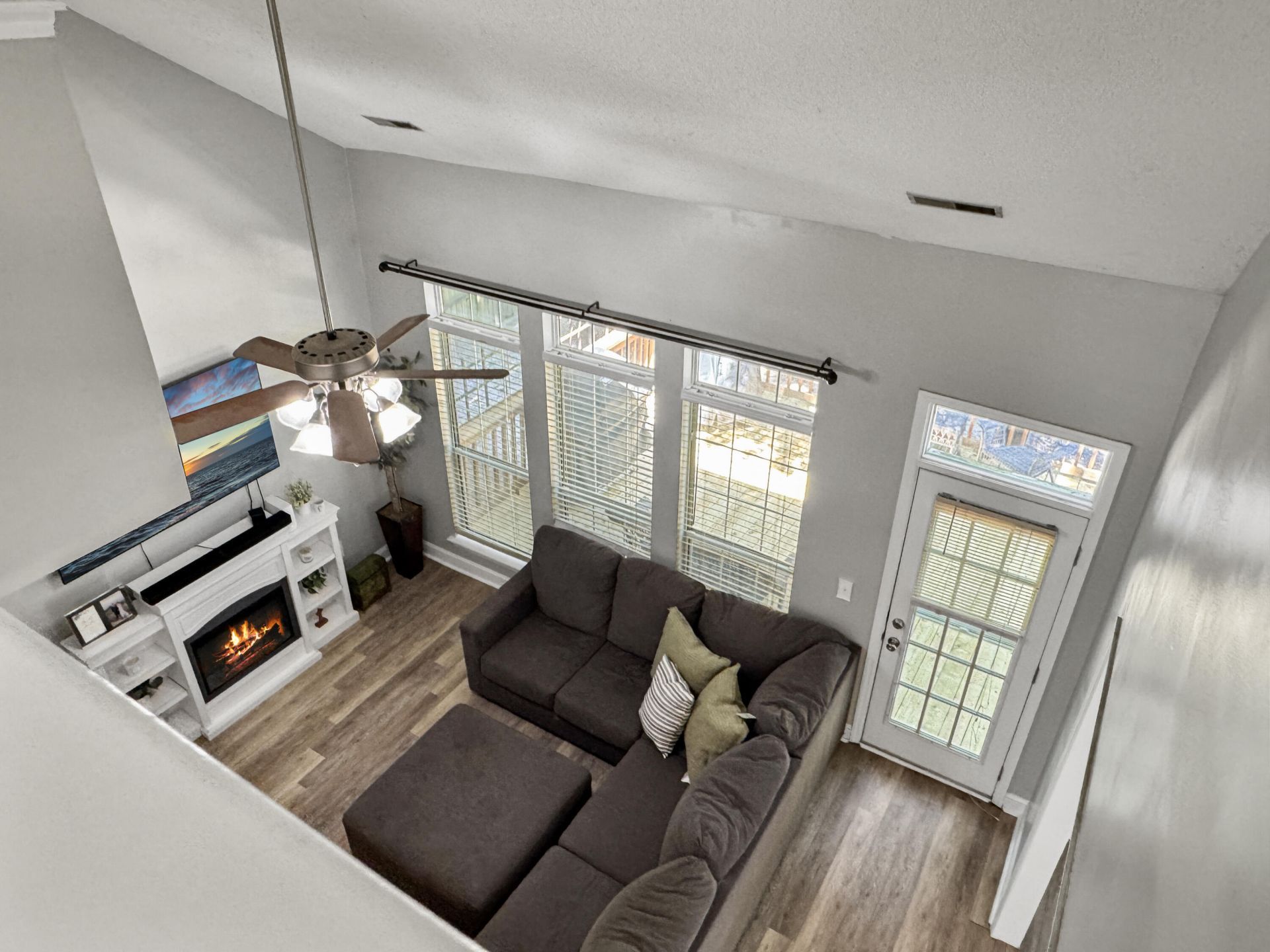 125 Stonehurst Drive Photo 12