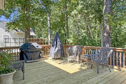 125 Stonehurst Drive photo 4