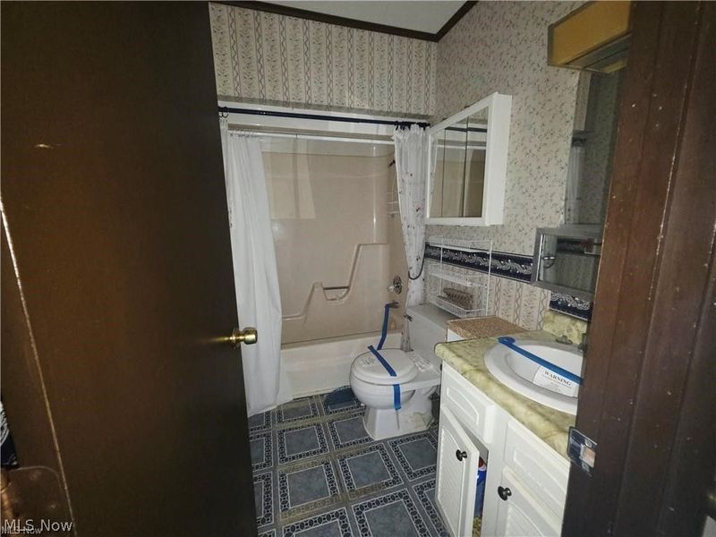 54420 Key Bellaire Road, Bellaire, OH 43906 Photo 14