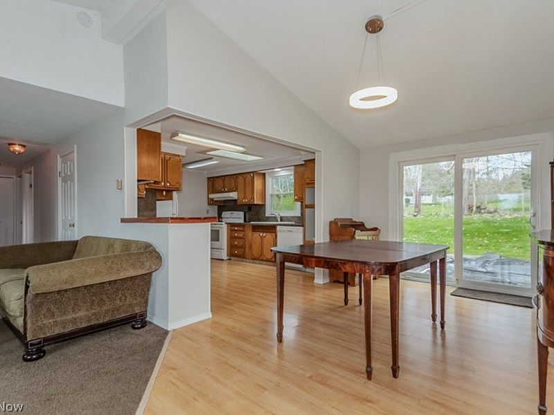 18890 Maplewood Lane, Chagrin Falls, OH 44023 Photo 14