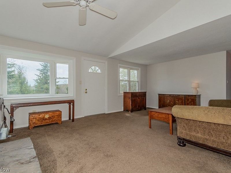 18890 Maplewood Lane, Chagrin Falls, OH 44023 Photo 7