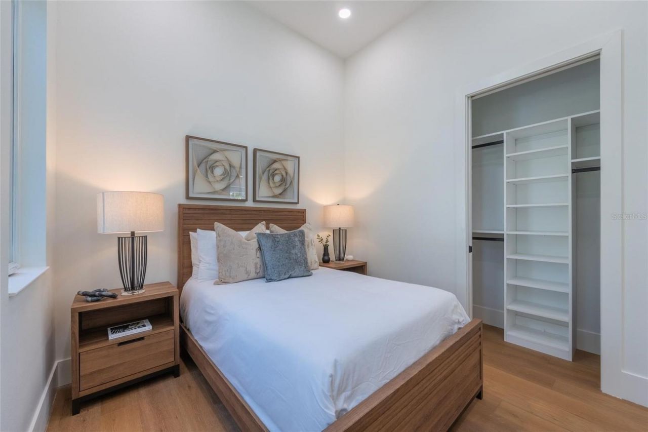 2420 Floyd Street, Sarasota, FL 34239 Photo