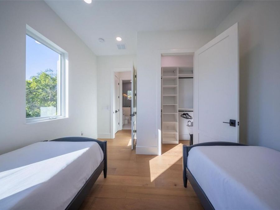 Property Image 84
