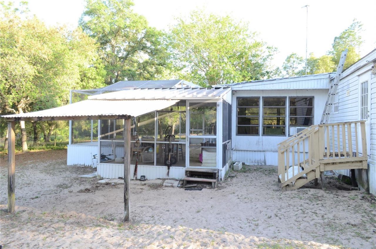 591 SE Fisher Road, Ocklawaha, FL 32179 Photo