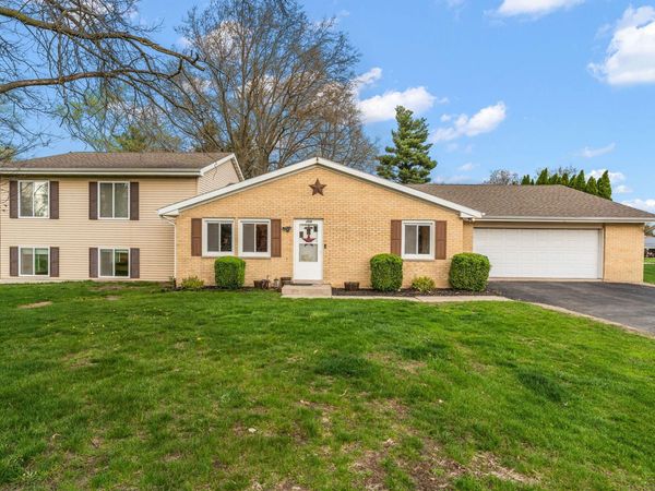 208 W Stevenson Street, Morocco, IN 47963