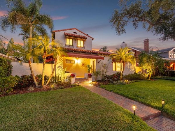 636 15TH AVENUE NE, ST PETERSBURG, FL 33704