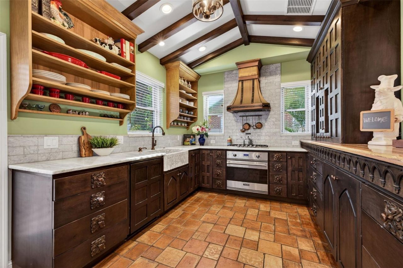 636 15th Avenue Ne, Saint Petersburg, FL 33704 Photo