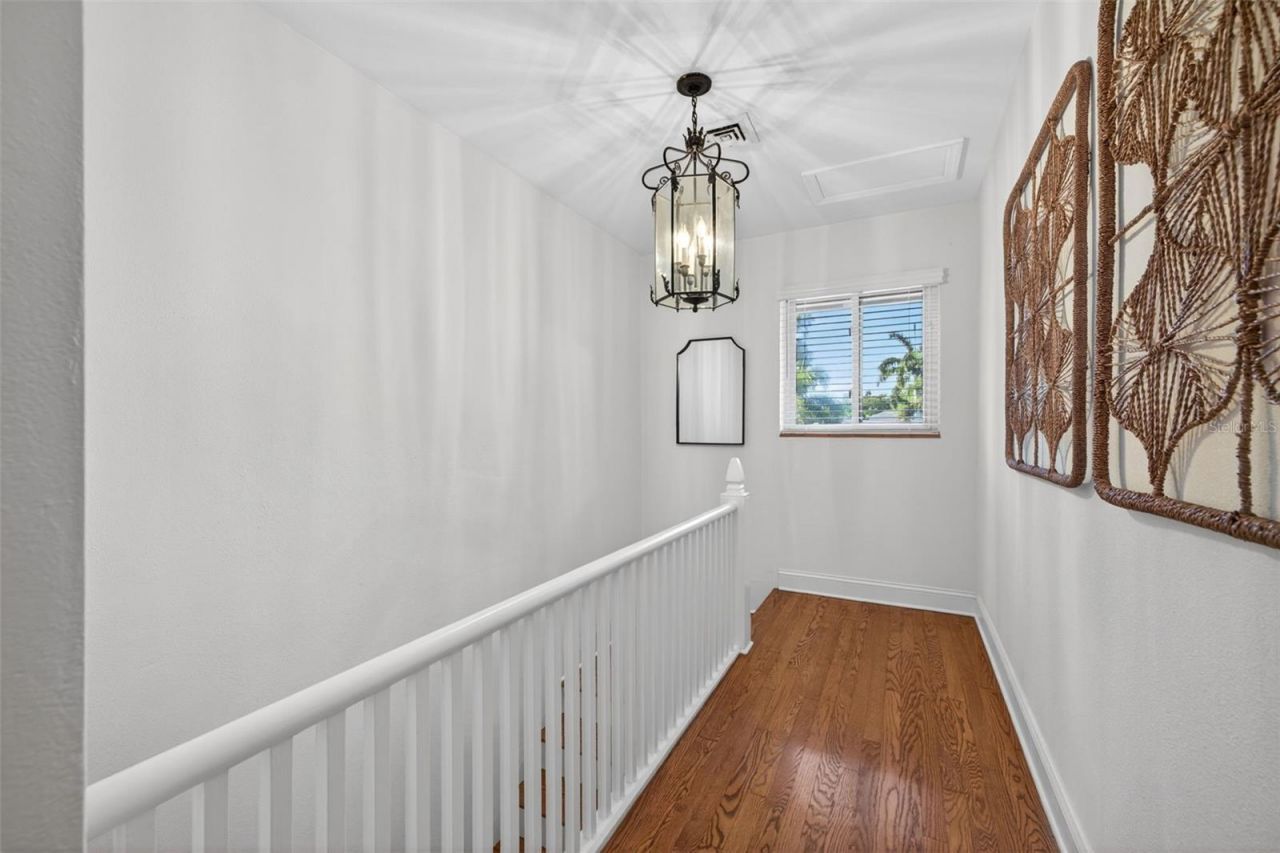 636 15th Avenue Ne, Saint Petersburg, FL 33704 Photo