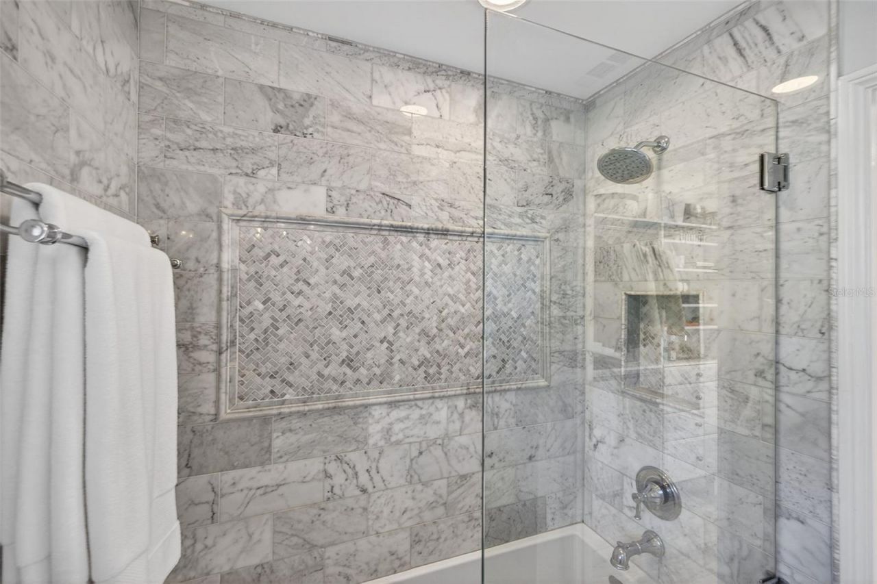 636 15th Avenue Ne, Saint Petersburg, FL 33704 Photo