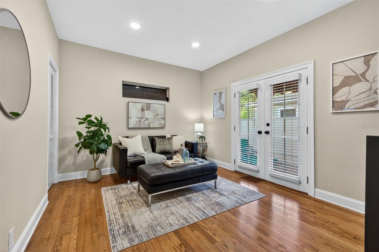 636 15th Avenue Ne, Saint Petersburg, FL 33704 Photo