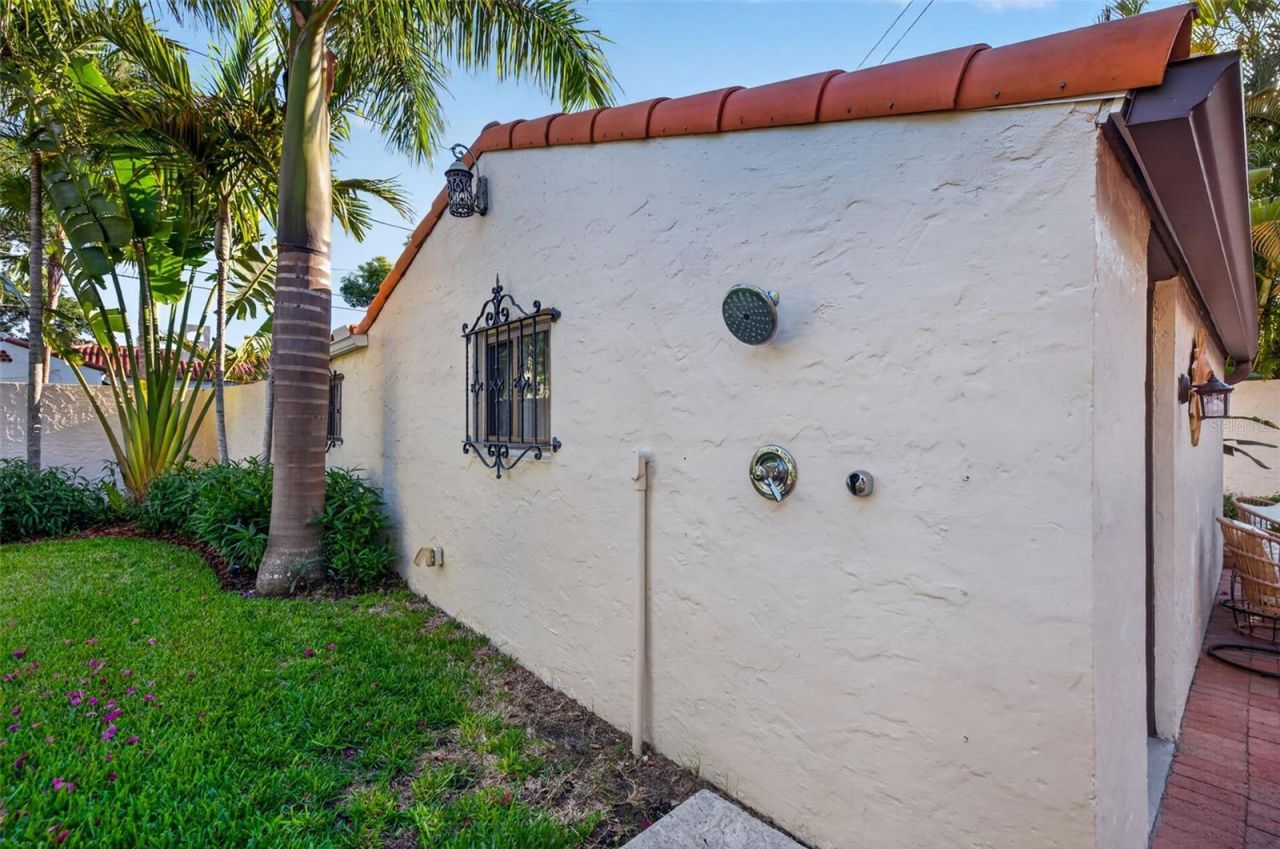 636 15th Avenue Ne, Saint Petersburg, FL 33704 Photo