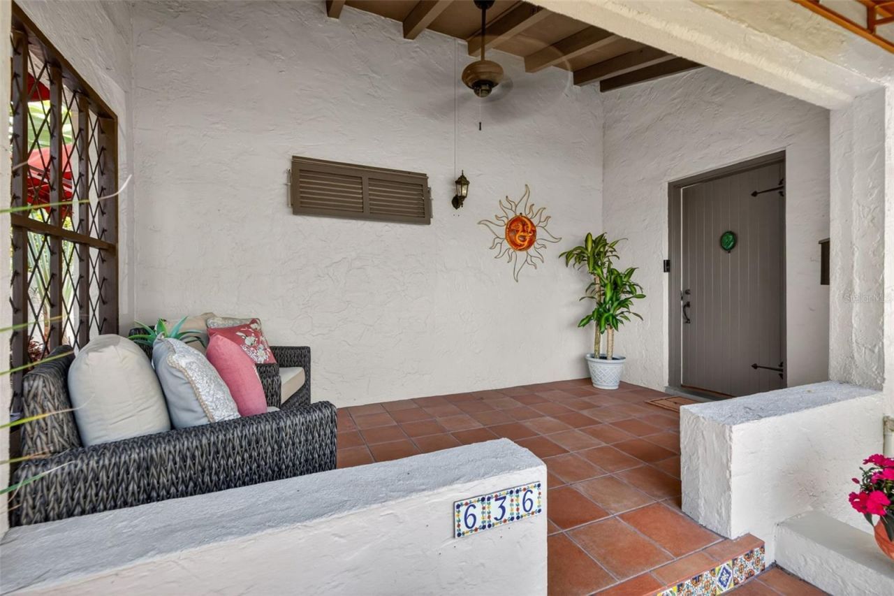 636 15th Avenue Ne, Saint Petersburg, FL 33704 Photo