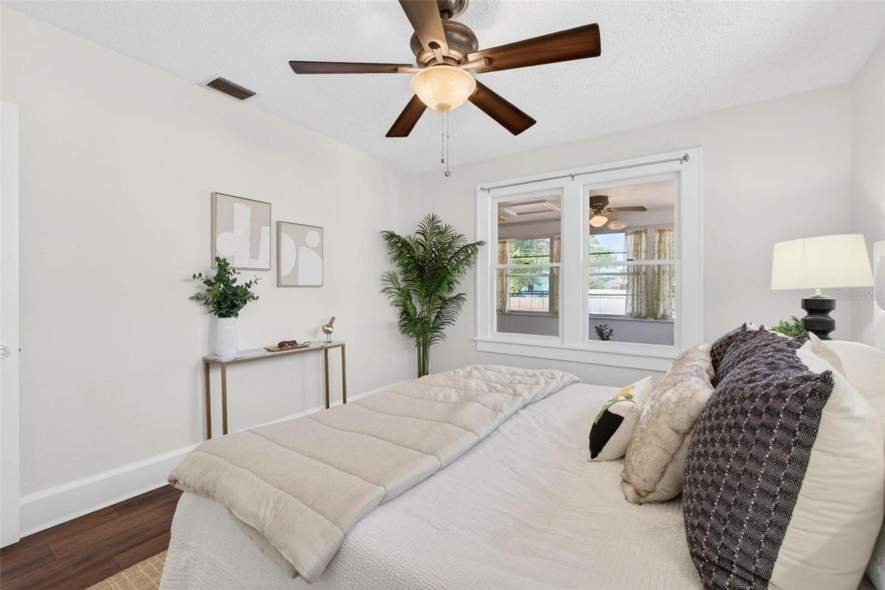 5218 1st Avenue S, Saint Petersburg, FL 33707 Photo