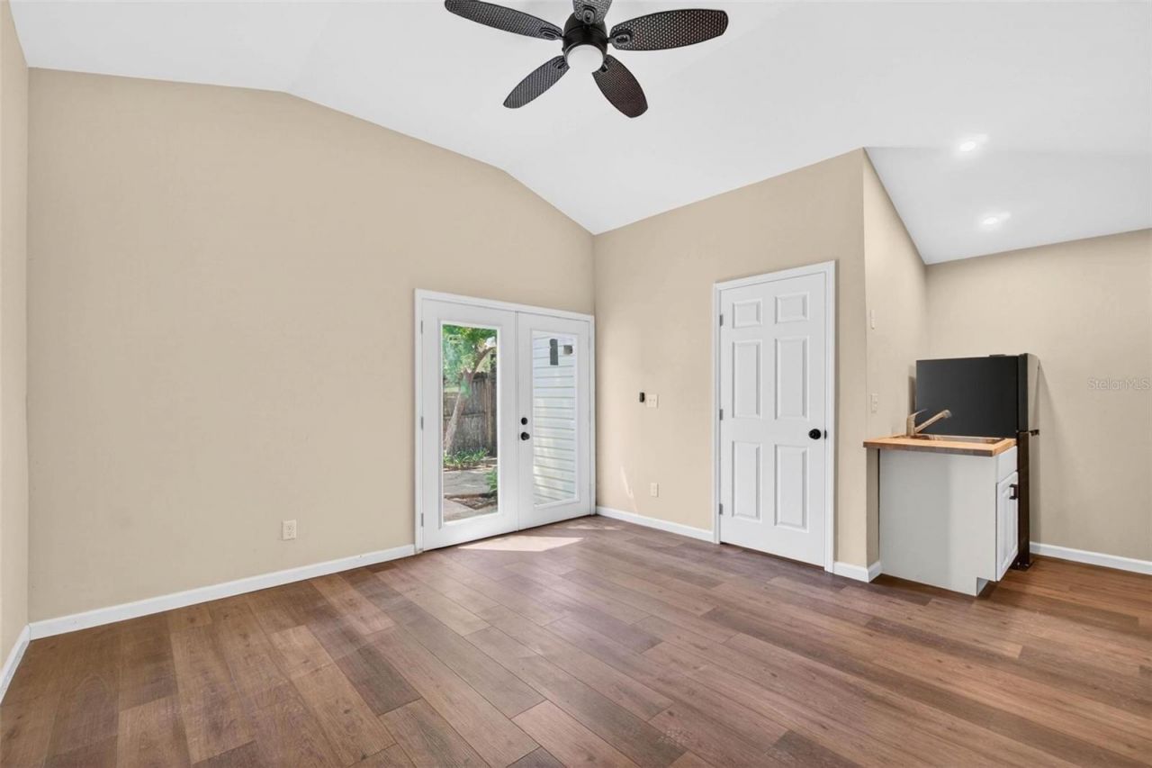 5218 1st Avenue S, Saint Petersburg, FL 33707 Photo