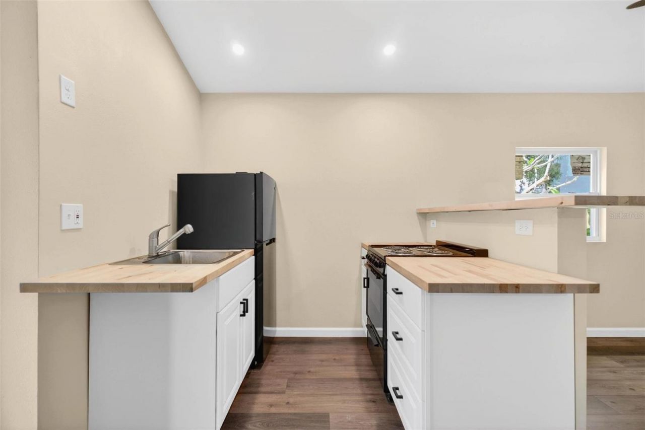 5218 1st Avenue S, Saint Petersburg, FL 33707 Photo