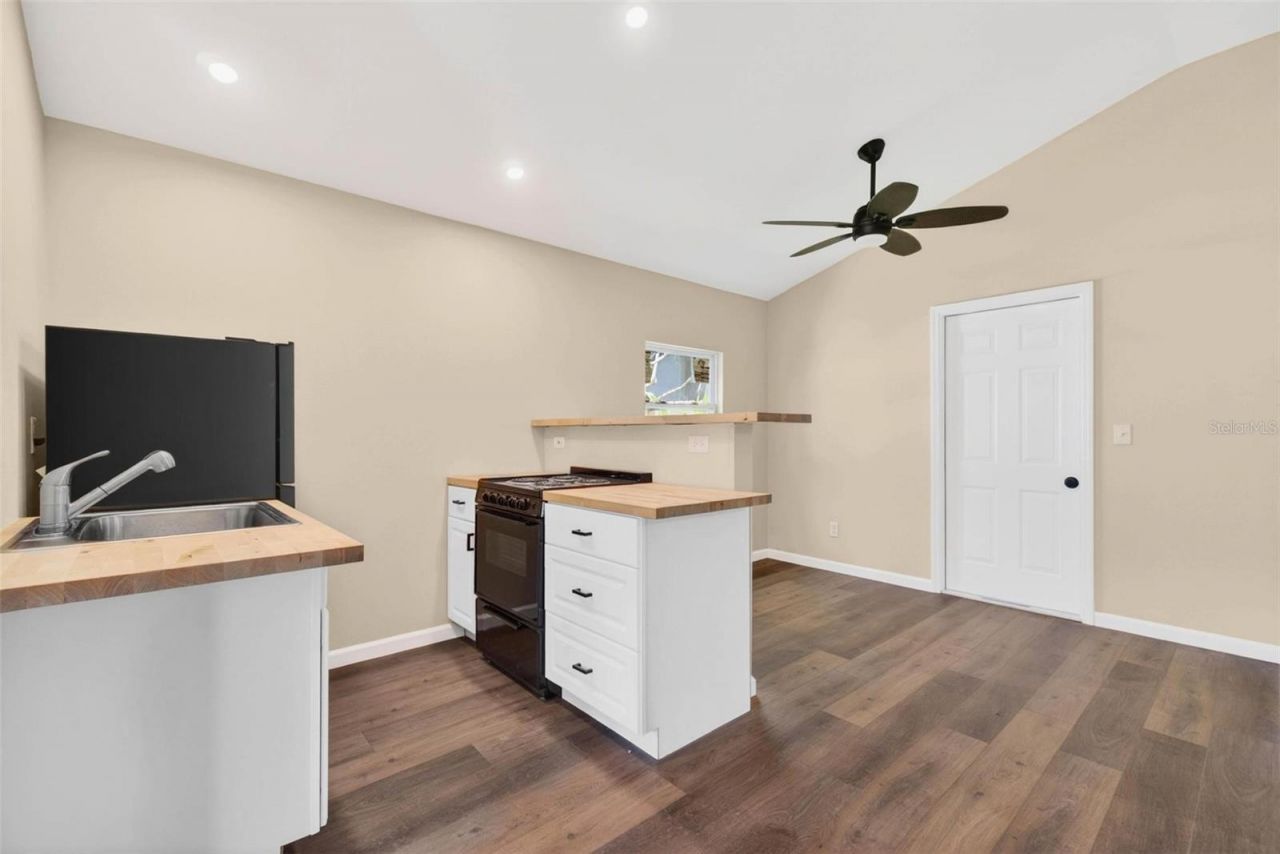 5218 1st Avenue S, Saint Petersburg, FL 33707 Photo