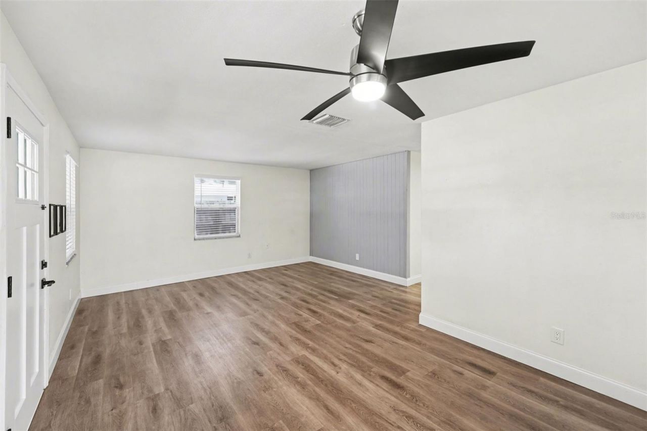 9346 89th Ave, Seminole, FL 33777 Photo