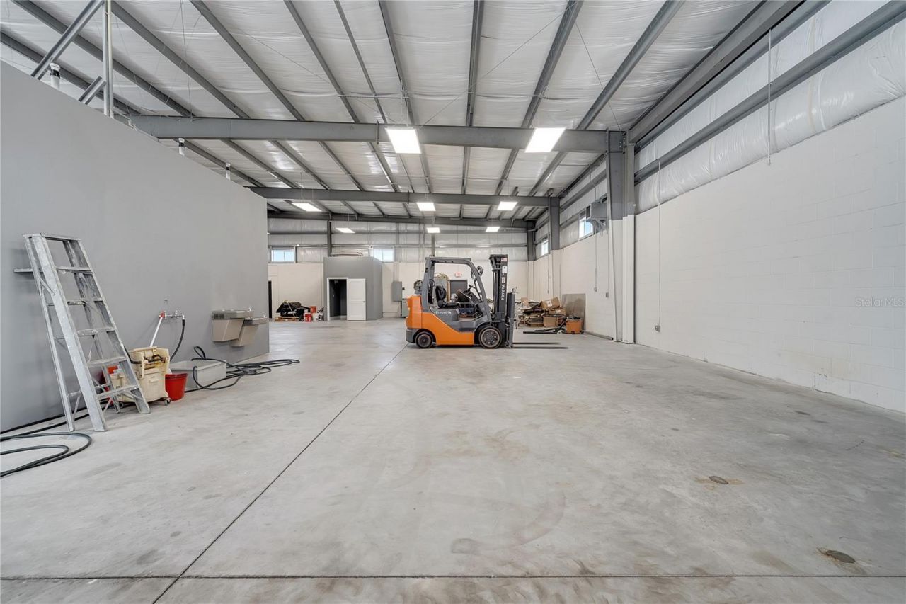 560 Barry Street, Orlando, FL 32808 Photo