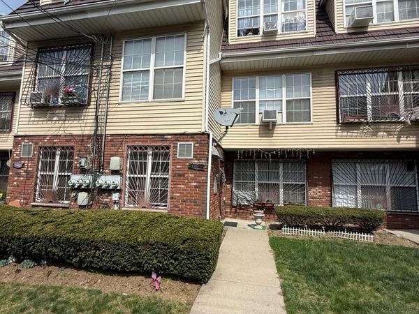 108-23 160th Street , Unit 23B, Jamaica, NY 11433